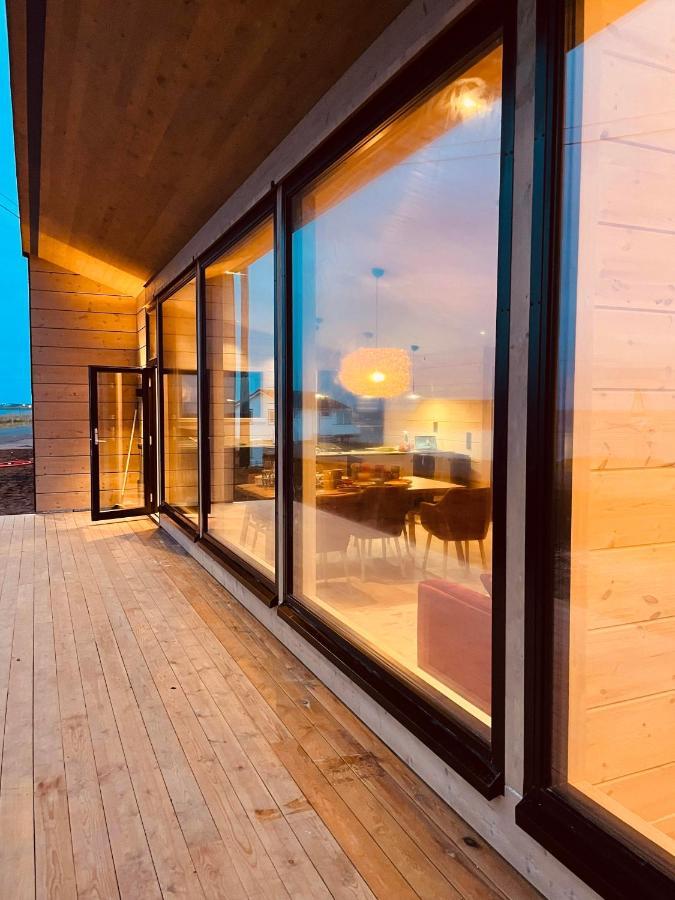 Ekkeroy Lodge - Arctic Living Vadso Exterior photo