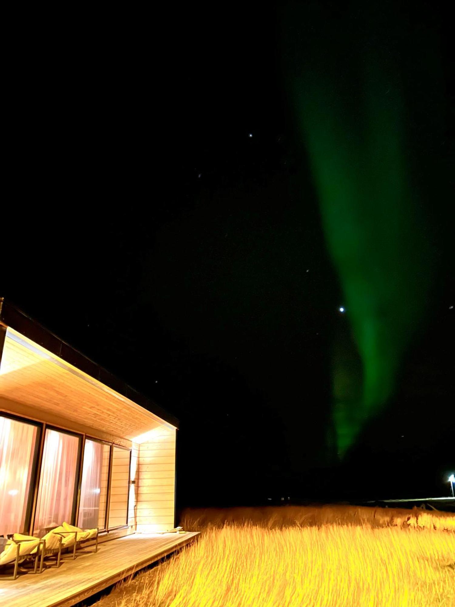 Ekkeroy Lodge - Arctic Living Vadso Exterior photo